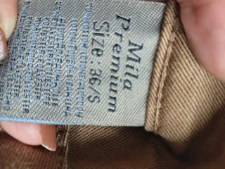 Pantalón vaquero marrón