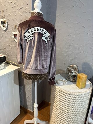 Chaqueta terciopelo ( todo bajada precios)