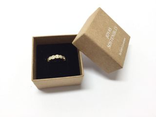 anillo oro 18k con piedra con circonita