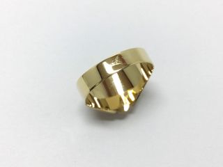 sello oro 18k con piedra con circonita