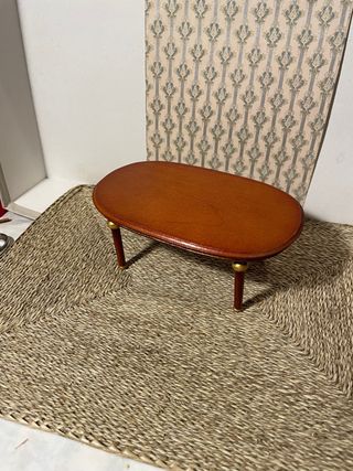 Tavolino ovale noce per casa delle bambole