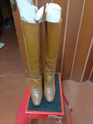 Stivali in vera pelle con cerniera