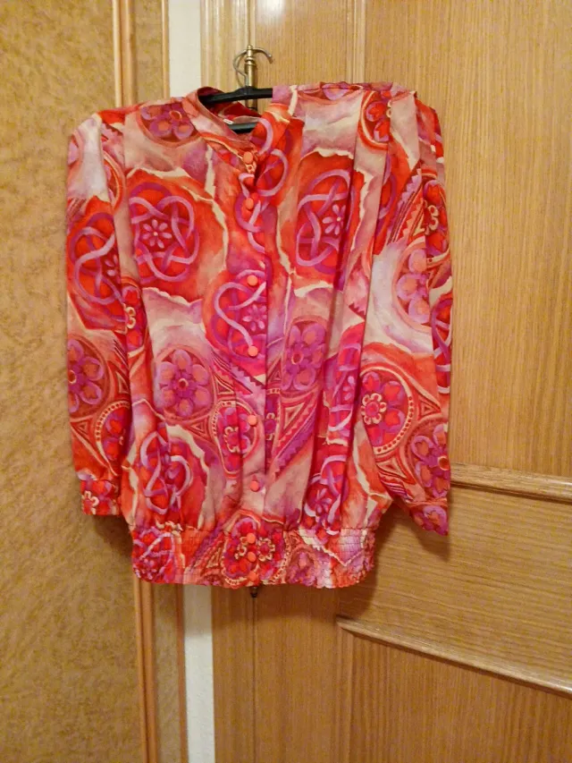 Camisa estampada naranja y fucsia manga larga