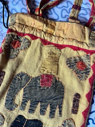 Bolso de tela con elefante y flores