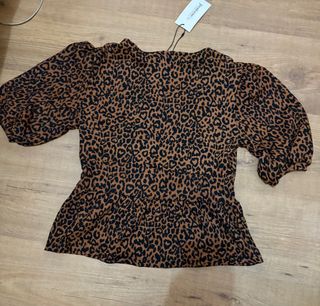 Blusa Stradivarius Estampado Animal Print Talla L