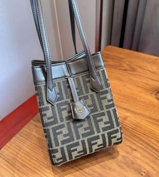 Borsa Fendi pieghevole Beige/Marrone