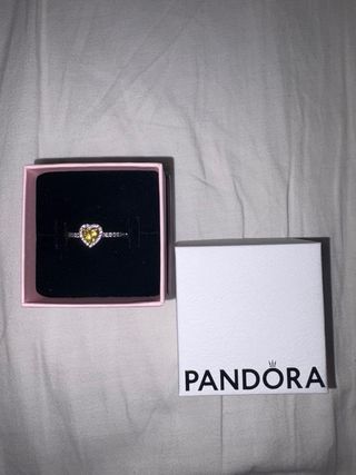 Anillo Pandora Corazón Amarillo Plata