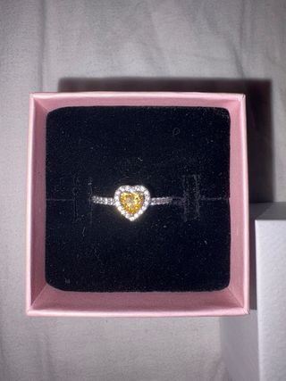Anillo Pandora Corazón Amarillo Plata