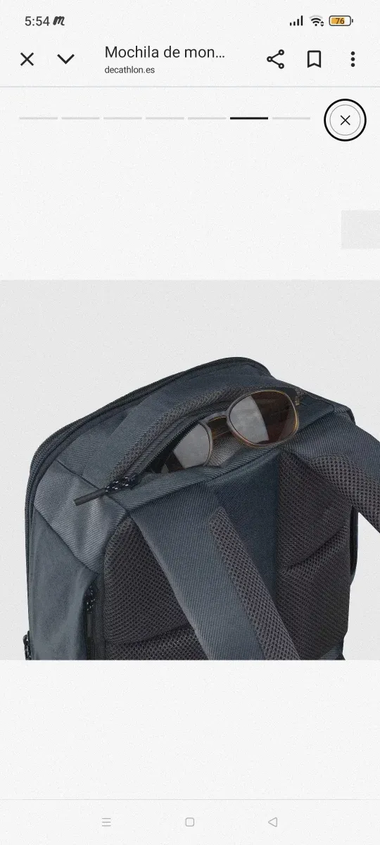 Mochila senderismo Quechua color burdeos 23 litros