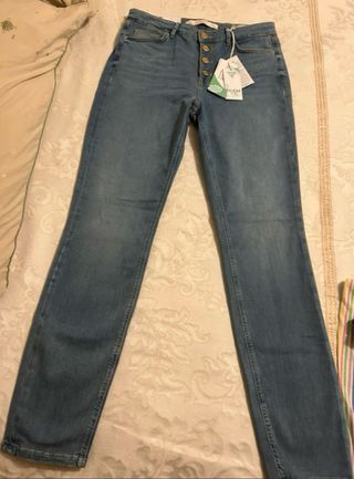 Vaqueros Guess Nuevos Talla 40