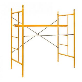 Andamios metálicos amarillos