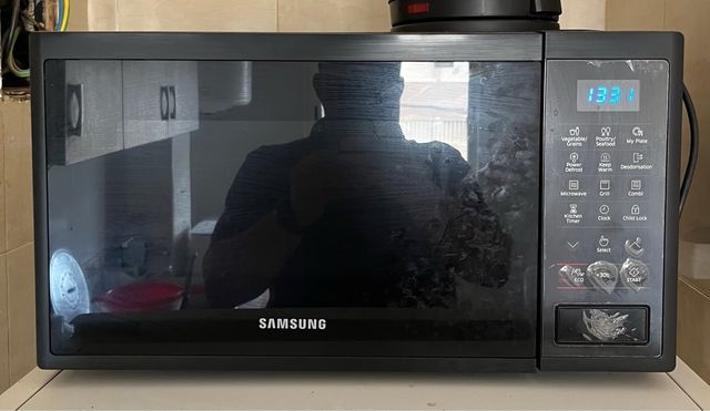 Microondas Samsung MW5100J