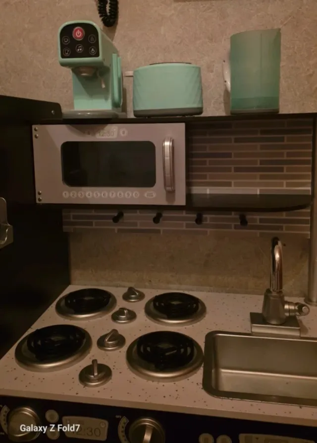 Cocina infantil de madera