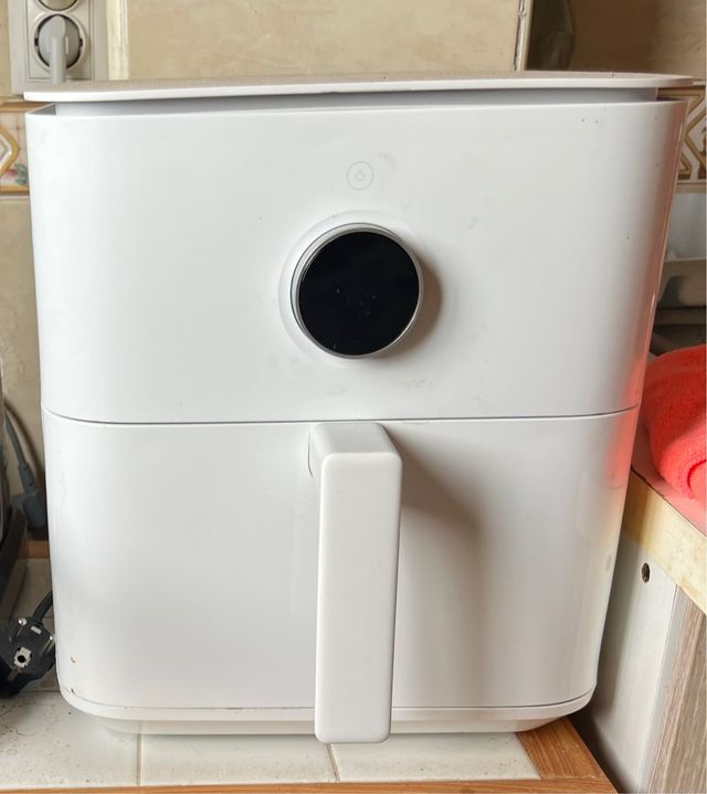 Freidora de aire blanca