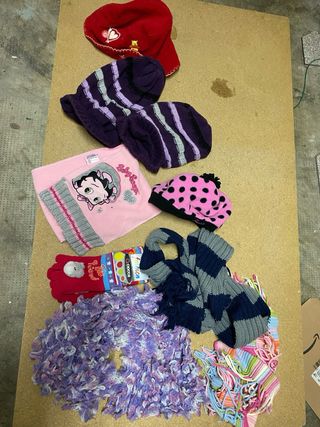 Blocco sciarpe, cuffie e guanti 2-6 anni