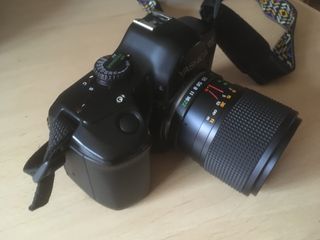 Cámara Yashica 109 con flash y bolso