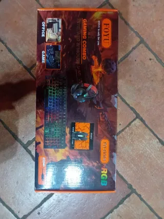 Gaming Foyu Tastiera  Mouse cuffie e tapperino