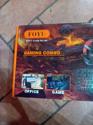 Gaming Foyu Tastiera  Mouse cuffie e tapperino