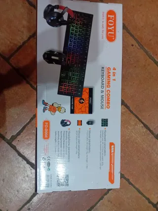 Gaming Foyu Tastiera  Mouse cuffie e tapperino