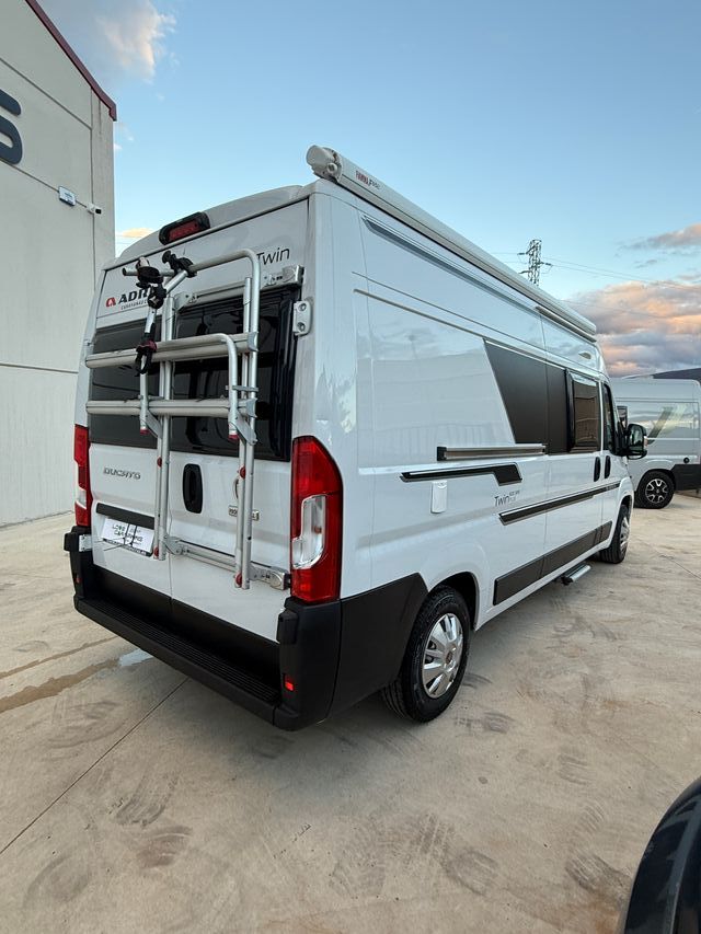 Camper de ocasión Adria Twin 600 SPB Plus