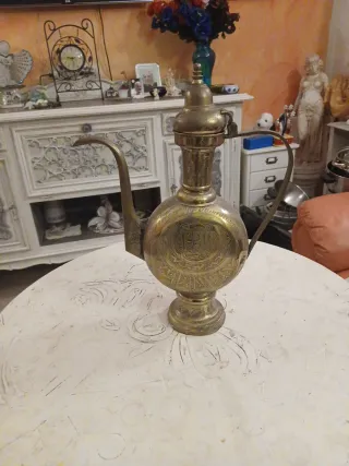 Caraffa ottone vintage