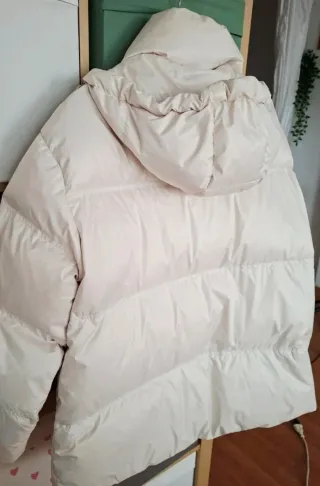 Chaqueta de plumas beige