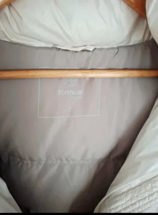 Chaqueta de plumas beige