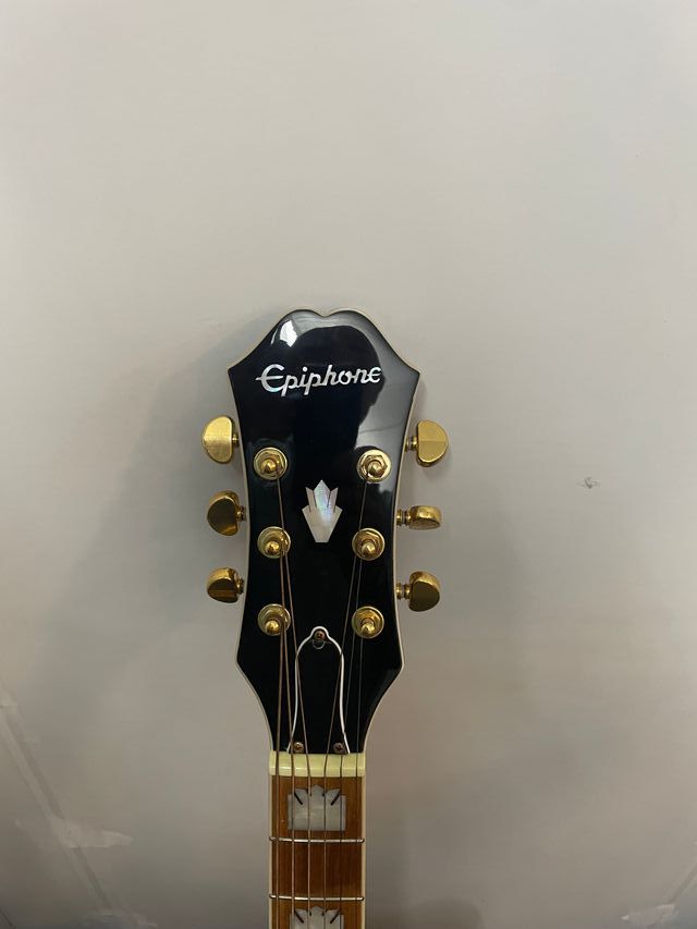 Epiphone J-200 EC Studio Guitarra Acústica