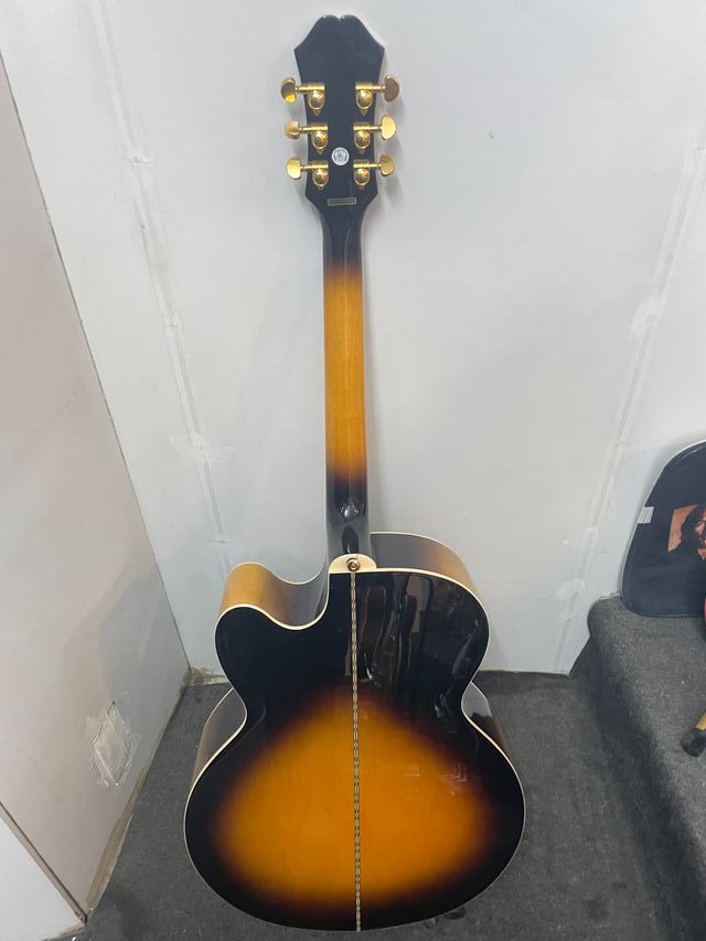 Epiphone J-200 EC Studio Guitarra Acústica