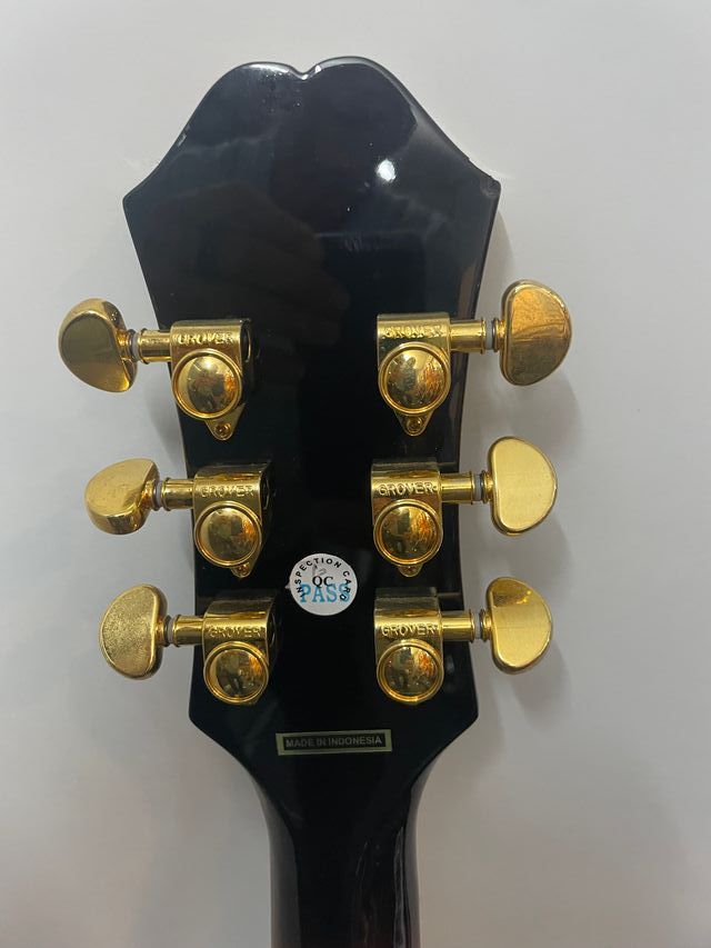 Epiphone J-200 EC Studio Guitarra Acústica