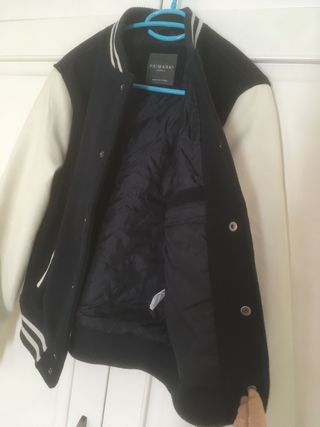 Chaqueta Bomber Primark Negra y Blanca