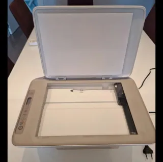 Stampante HP DeskJet 2720e