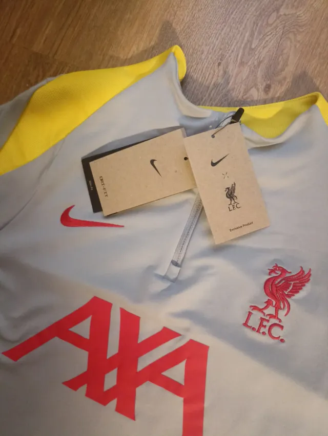 Sudadera Liverpool Nike Talla L Entrenamiento