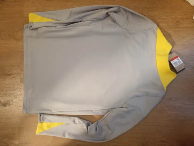 Sudadera Liverpool Nike Talla L Entrenamiento