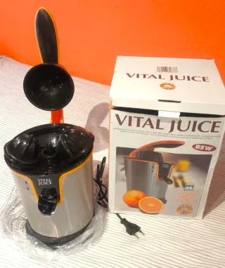 Exprimidor Eléctrico Vital Juice 85W