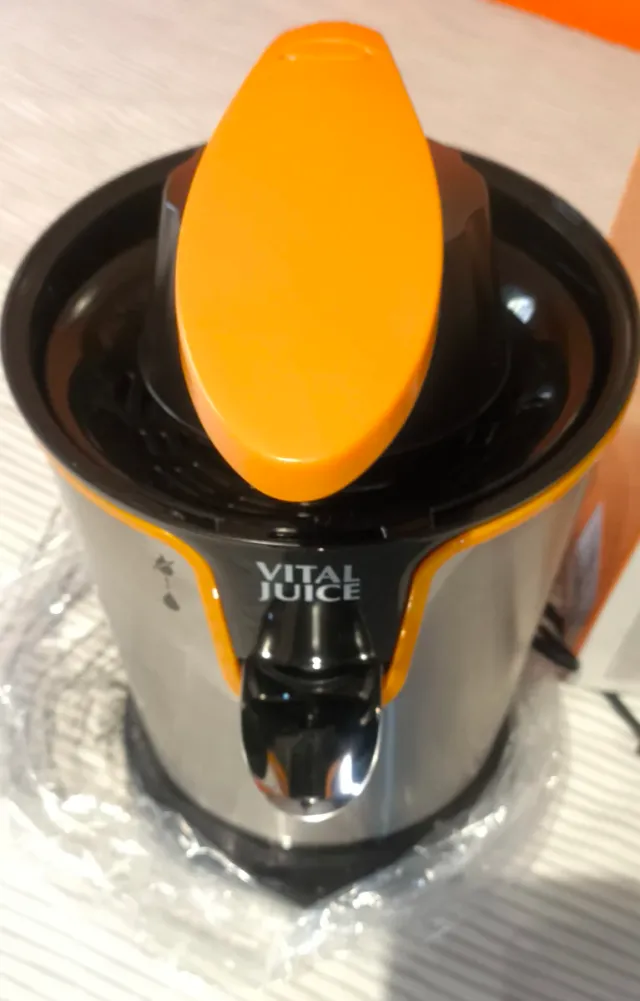 Exprimidor Eléctrico Vital Juice 85W