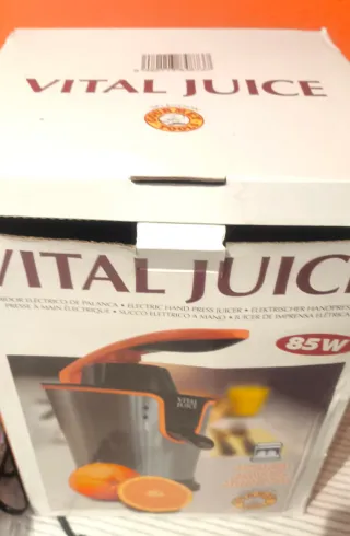 Exprimidor Eléctrico Vital Juice 85W