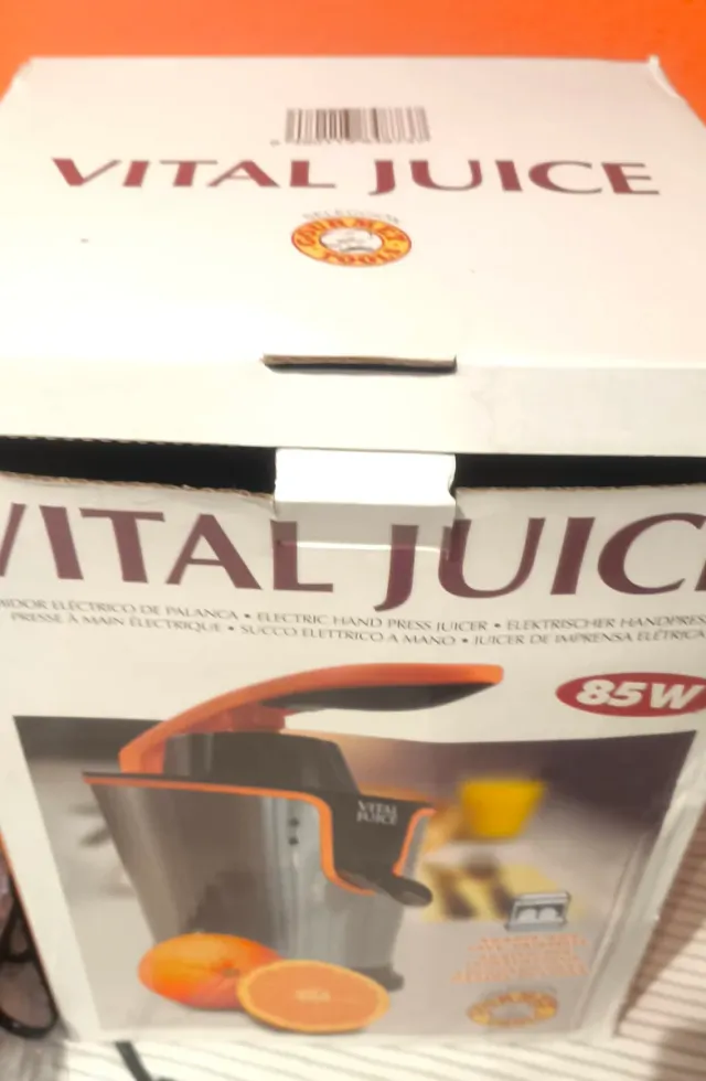 Exprimidor Eléctrico Vital Juice 85W