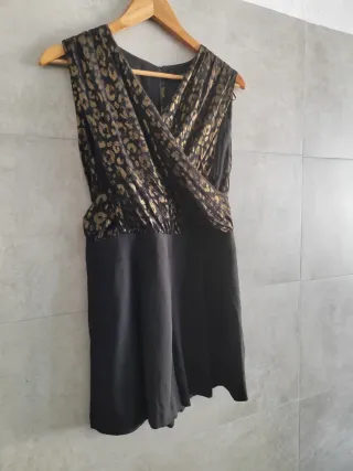 Mono Zara fiesta negro y dorado Talla M
