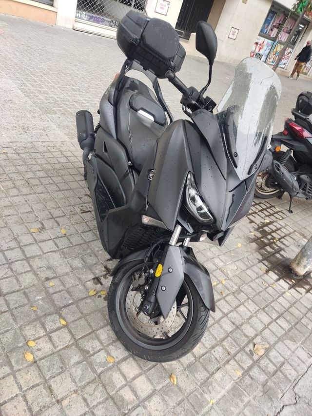 Yamaha Xmax 125 Negra