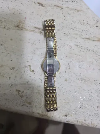 Reloj Seiko Dorado Elegante