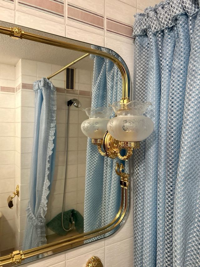 Espejo baño antiguo apliques dorados