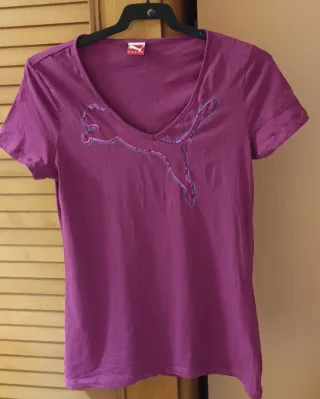 Camiseta Puma con lentejuelas rosa