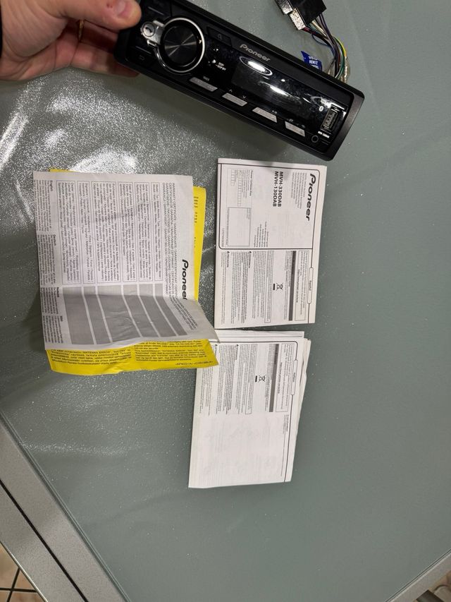 Autoradio PIONEER MVH-330DAB