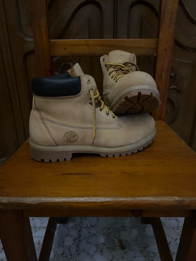 Botas Timberland Beige y Negro