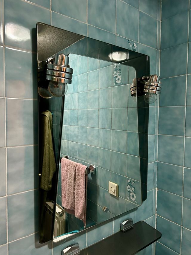 Espejo de baño con luz integrada