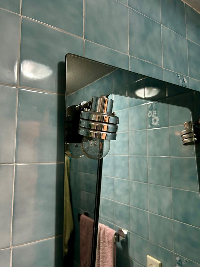 Espejo de baño con luz integrada