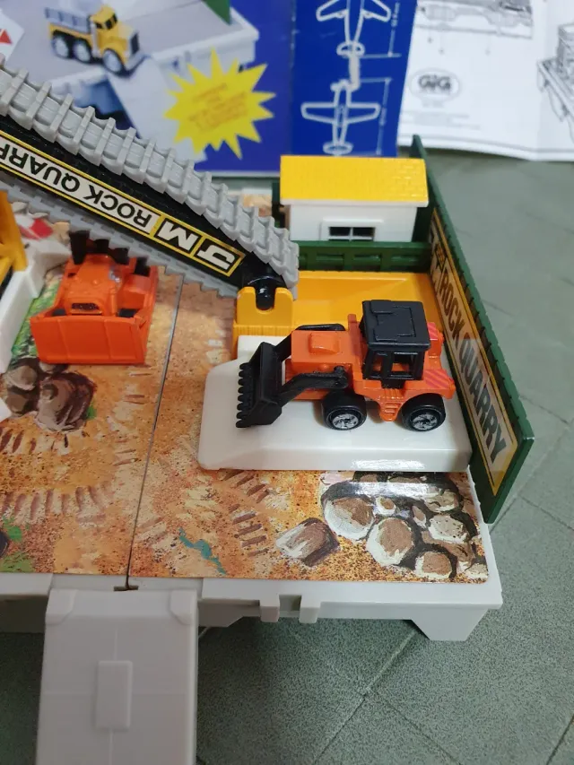 Micro Machines Cava di Pietra Travel City