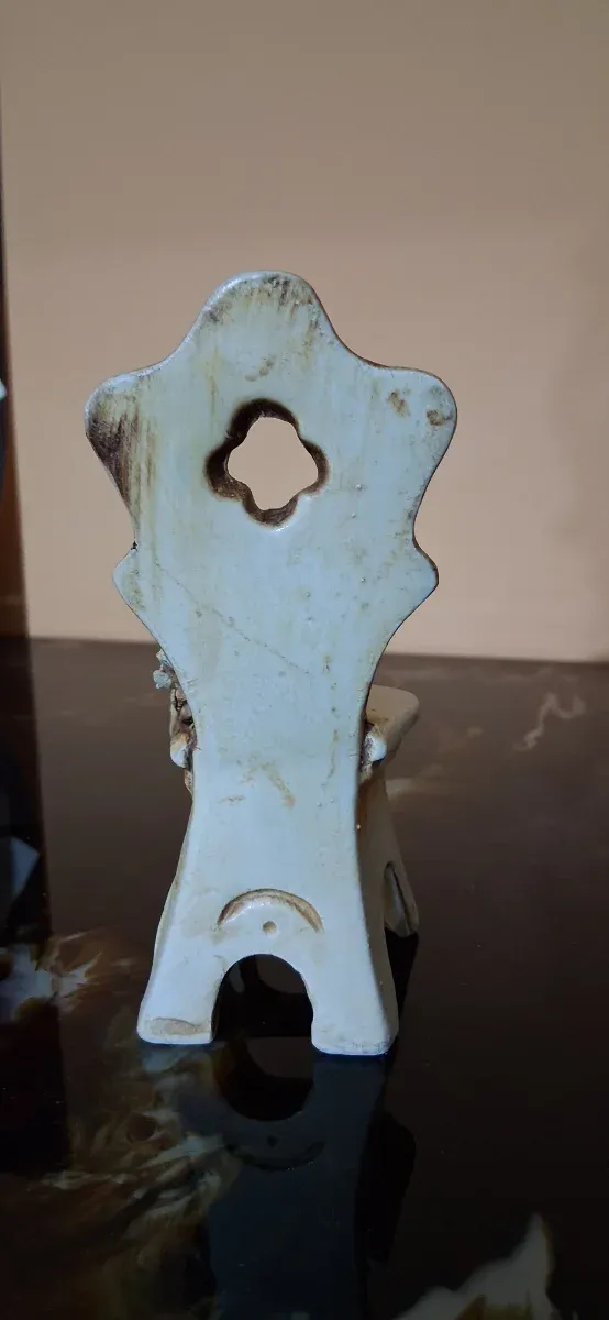 Soprammobile vintage sedia decorata