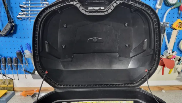 Baúl Givi B47 Blade Tech